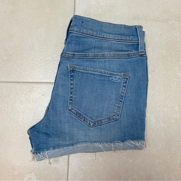Hollister - 3” High Rise Jean Shorts - Picture 3 of 4